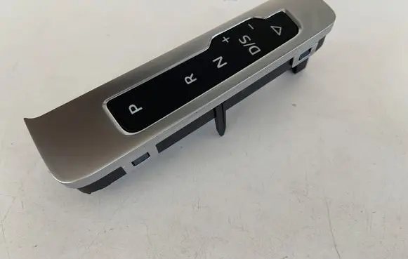 Audi A3 S3 8V Gear shift selector indicator 8V1713463A