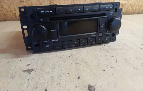 Dodge Caliber Radio/CD/DVD/GPS head unit P05091509AG