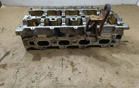 Ford Mondeo MK V Engine head 9807255680 9807255910 9802389880