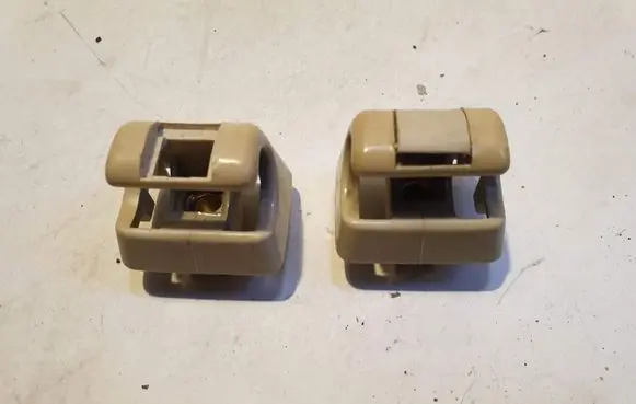 Sun visor clip/hook/bracket
