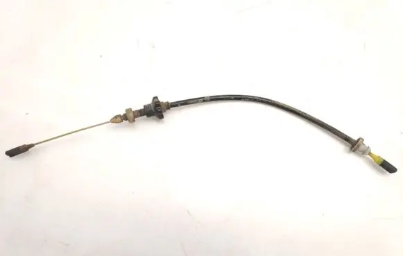 Volkswagen PASSAT B2 Throttle cable 811723555A 811723555