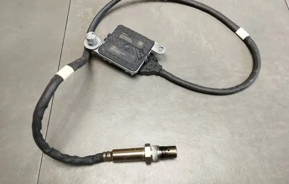 Volkswagen Amarok II Lambda probe sensor MB3G5L248DC A2105460000 032302049