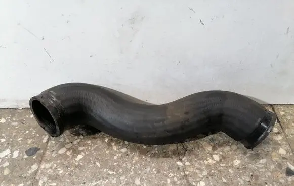 Volvo V70 Intercooler hose/pipe 30766441