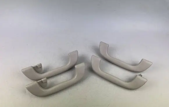 Subaru Outback (BS) A set of handles for the ceiling 