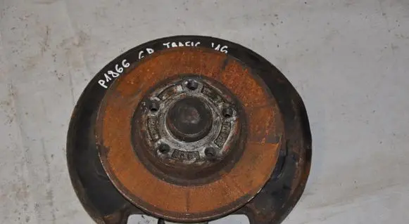 Renault Trafic III (X82) Rear wheel hub