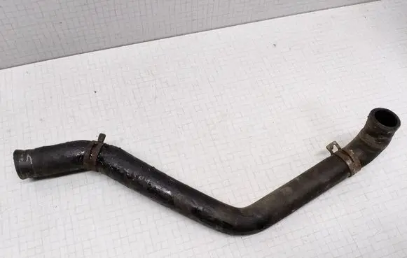 Volkswagen Transporter - Caravelle T4 Engine coolant pipe/hose