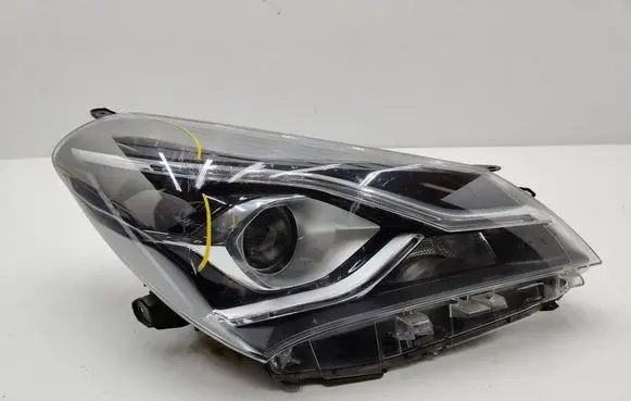 Toyota Yaris Headlight/headlamp YARIS3