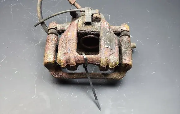 Mercedes-Benz Sprinter W906 Rear brake caliper 2E0615424