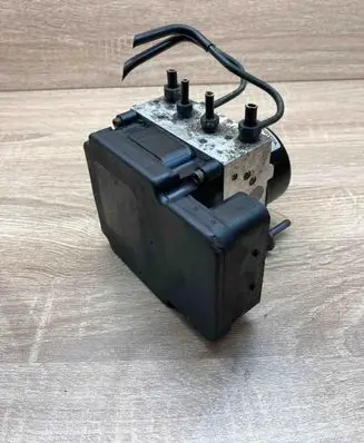 Toyota Yaris ABS Pump 895410D100 445400D020