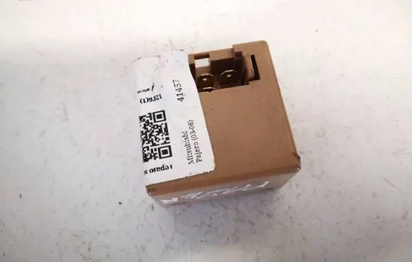 Mitsubishi Pajero Other relay MD369969 068000-5280