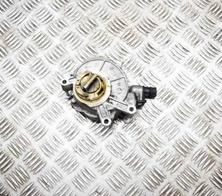BMW 5 F10 F11 Vacuum pump 8605976