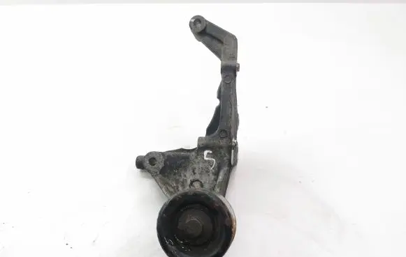 KIA Sorento Alternator belt tensioner 