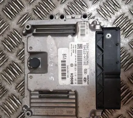 KIA Sportage Engine control unit/module 3911427345