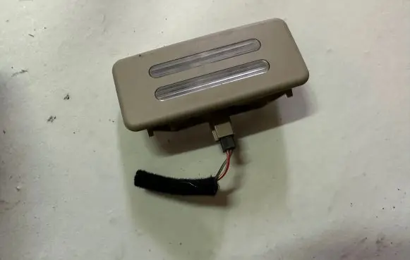 BMW 5 E60 E61 Front seat light 6962017