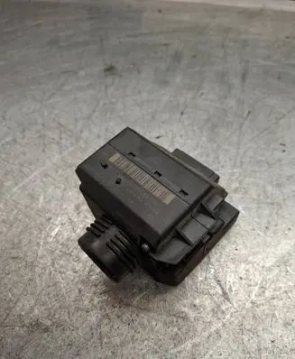 Mercedes-Benz E W211 Ignition lock 2115451408 33002209 5005158500206192