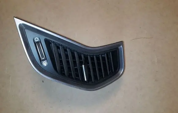 Hyundai Santa Fe Dashboard side air vent grill/cover trim 974202W000