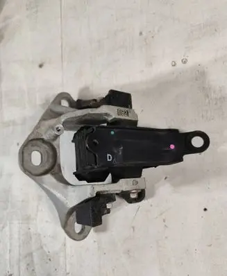 Mazda CX-3 Gearbox mounting bracket 082T39081