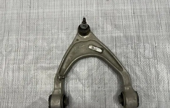 Maserati Levante Front control arm 06700319950