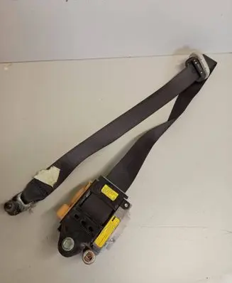 Subaru Impreza II Front seatbelt TKAH2ES117