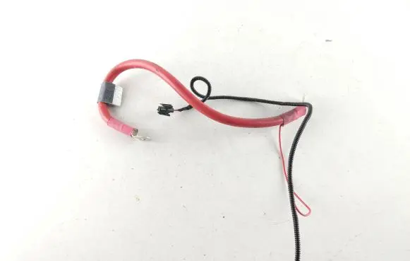 Positive cable (battery)
