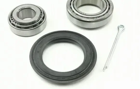 Opel Corsa A Front wheel hub 90486463