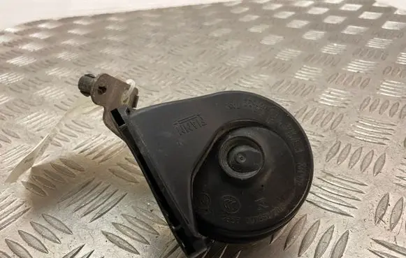 Volvo XC90 Horn signal 31425913 31425913CN