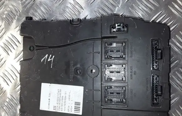 Renault Scenic II - Grand scenic II Comfort/convenience module 8200412549 S118400340F