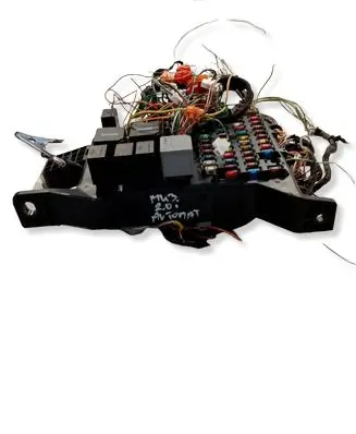 Nissan Primera Fuse module 285519F