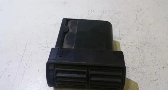 Audi A6 S6 C4 4A Dash center air vent grill 4a1820902
