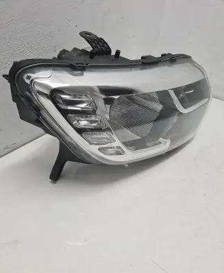 Dacia Sandero Headlight/headlamp 260103529R 90114431