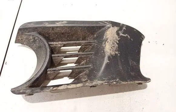 Subaru B9 Tribeca Front bumper lower grill