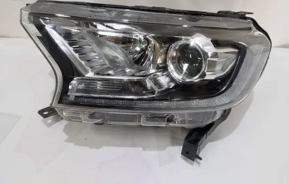 Ford Ranger Headlight/headlamp JB3B13D154 13W02930 13W02930A