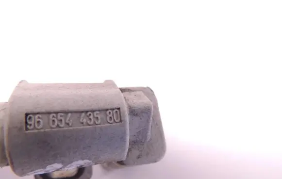Volvo V50 Camshaft position sensor 9661135980 D81