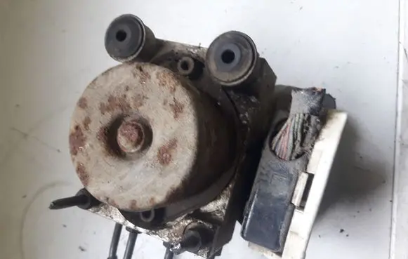 Mazda 6 ABS Pump 4K08H