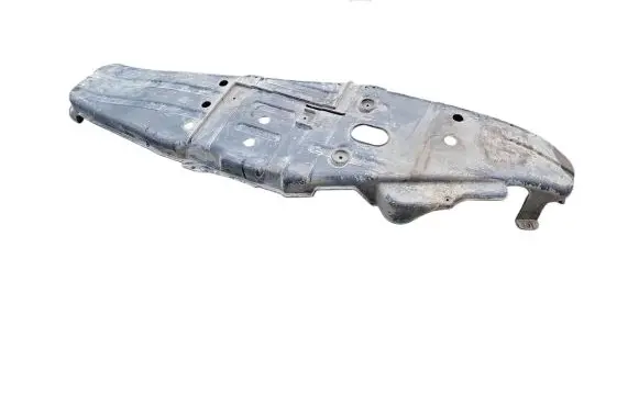 Mitsubishi Pajero Fuel tank bottom protection 