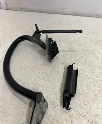 Audi A5 8T 8F Tailgate/trunk/boot hinge 8T0827301G