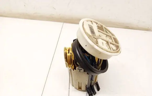Mercedes-Benz E W211 In-tank fuel pump 0580204004