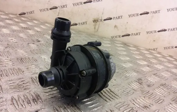 BMW 2 F22 F23 Electric auxiliary coolant/water pump 8637953
