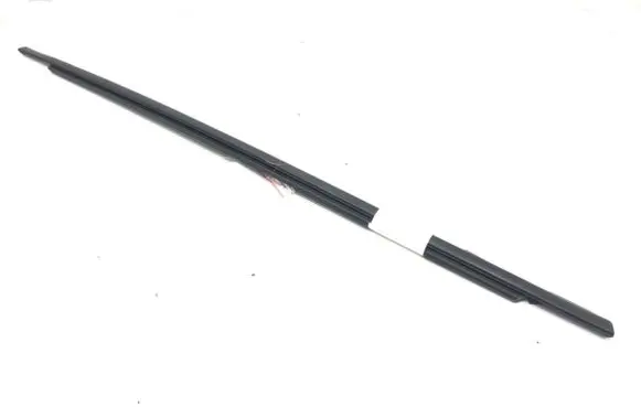 Hyundai i20 (BC3 BI3) Loading door glass trim molding 