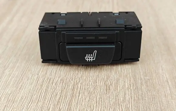 BMW 5 G30 G31 G38 Seat heating switch 9364671