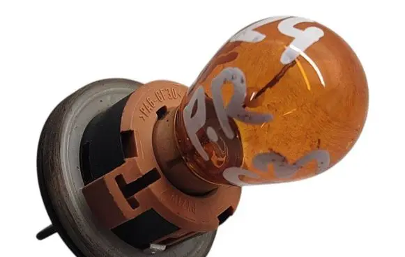 Citroen C3 Headlight/headlamp bulb 