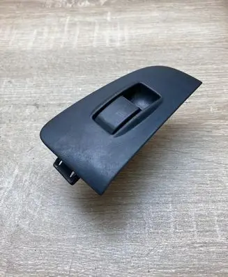 Toyota Avensis T250 Electric window control switch 7423105140