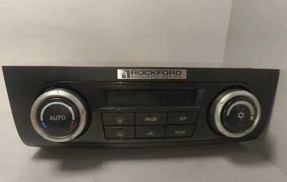 Mitsubishi Pajero Climate control unit 7820A133XA 133XA 1465705124