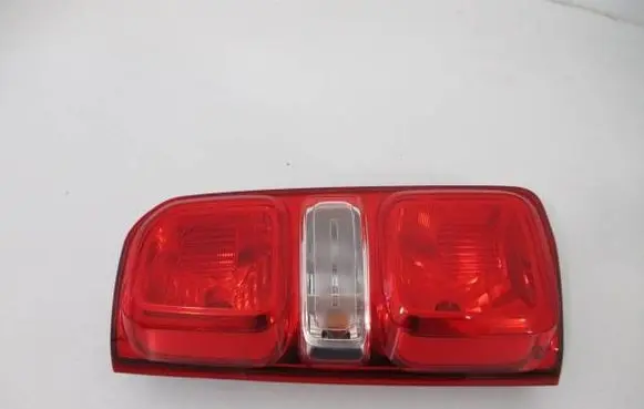 Peugeot Expert Rear/tail lights 9808243180