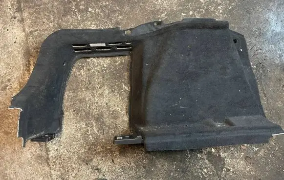 BMW 4 F36 Gran coupe Trunk/boot lower side trim panel 7337213