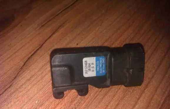 Opel Zafira A Air pressure sensor 16212460
