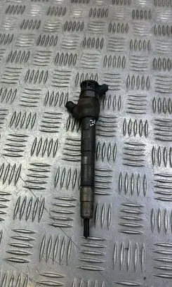 Jaguar F-Pace Fuel injector 64D39K546AA