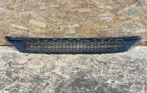 Hyundai Tucson TL Front bumper lower grill 86561-D7000 S2511D068-M