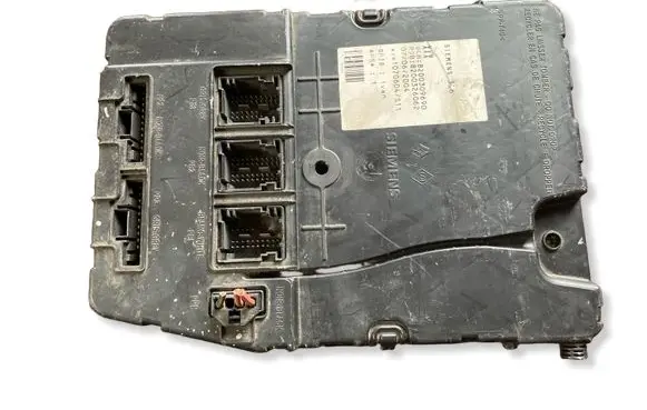 Renault Megane II Comfort/convenience module 8200309690