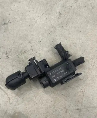 BMW 5 F10 F11 Turbo solenoid valve 70231800 13T162 7810831